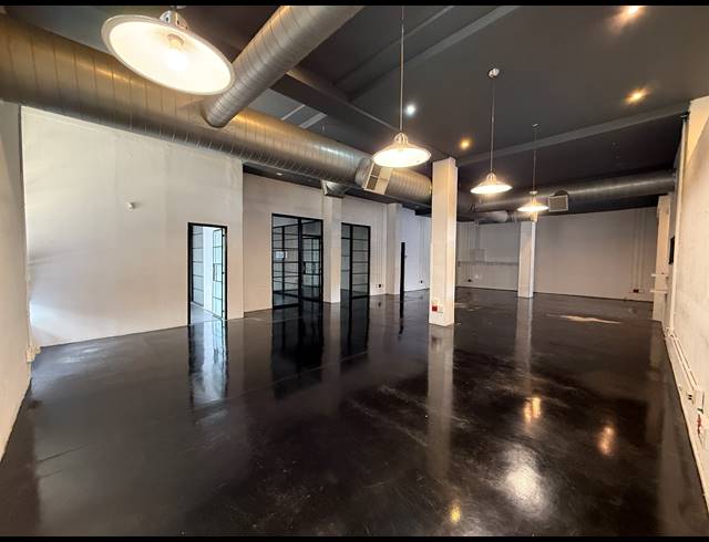 228M² OFFICE TO LET IN MILPARK